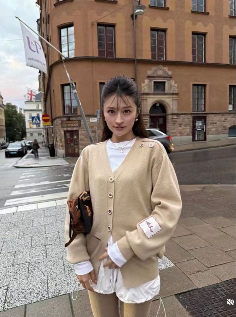 新品タグ付き】BIBIY. DINER CARDIGAN BEIGE - メルカリ