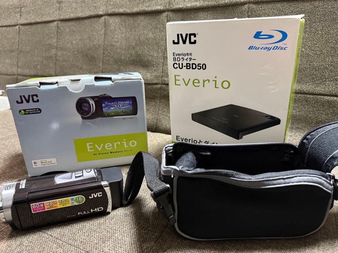 JVC GZ-E345-T & 専用BDライター CU-BD50 & 予備電池