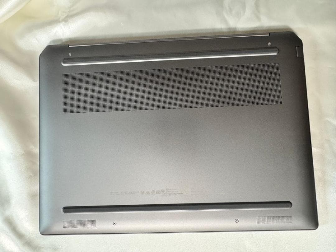 極美／Ry9／AI HP OmniBook Ultra／Wi-Fi7／駆21時間