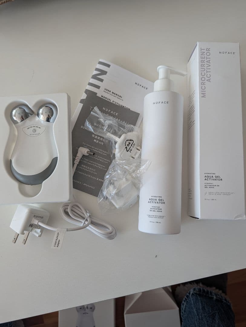 NuFACE Mini 美顔器セット Amazon.com: NuFACE MINI+ Microcurrent Facial Device Kit - FDA
