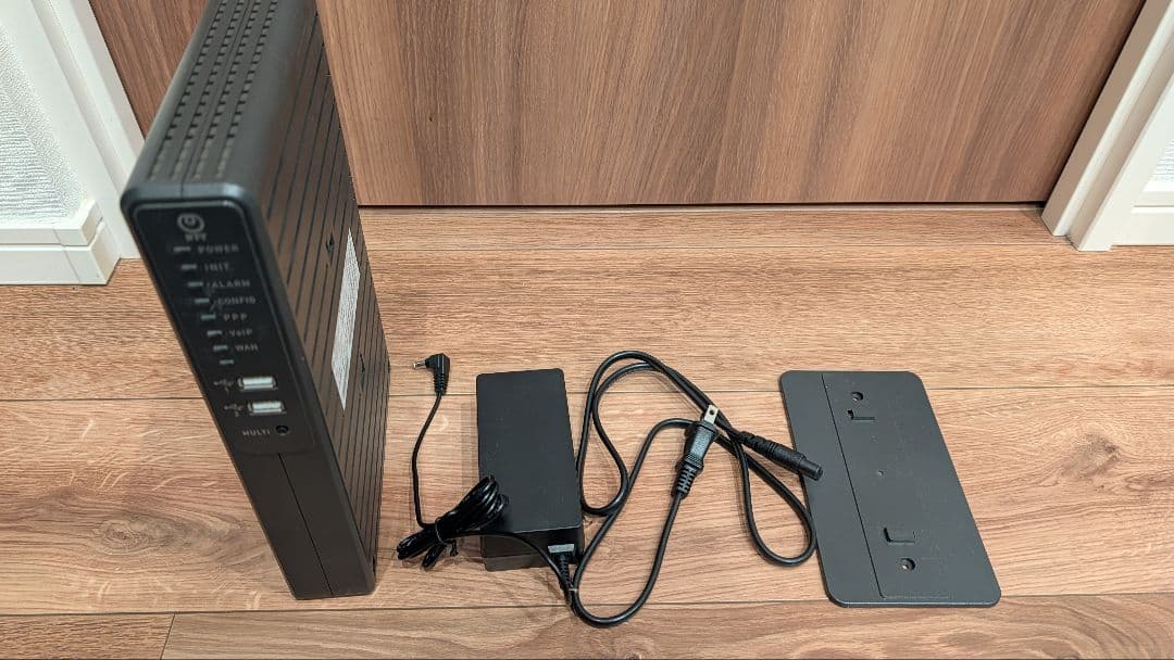 OG420Xa ネットワーク機器 本体とアダプター