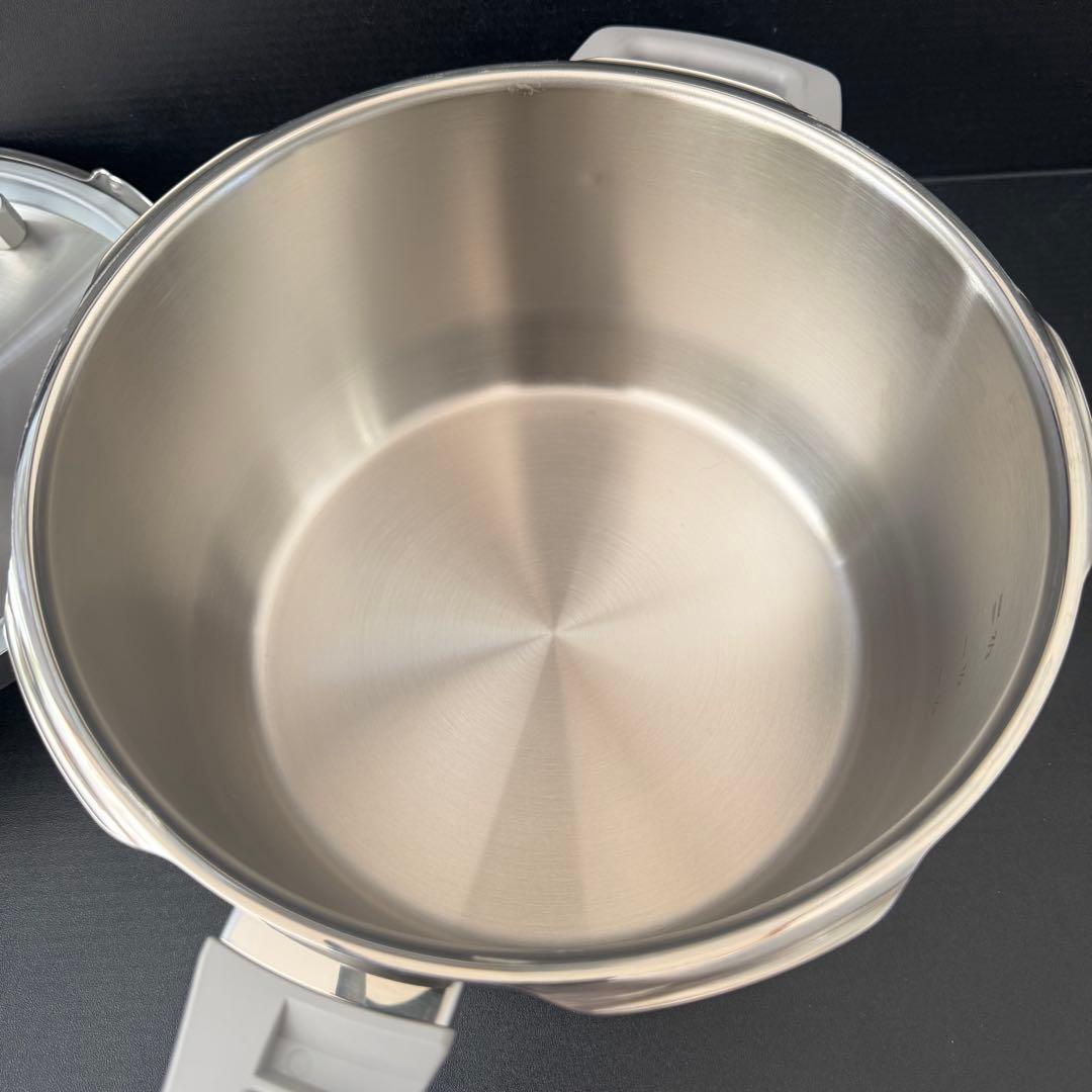 【新品】タッパーウェア レインボークッカー 圧力鍋 4.5L ※すのこ無し