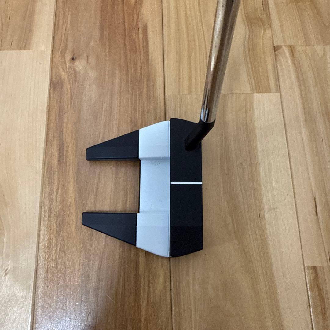 パター　ODYSSEY WHITEHOT VERSA SEVEN WHITE HOT VERSA SEVEN パター(オデッセイ)の評価を見る・評価する