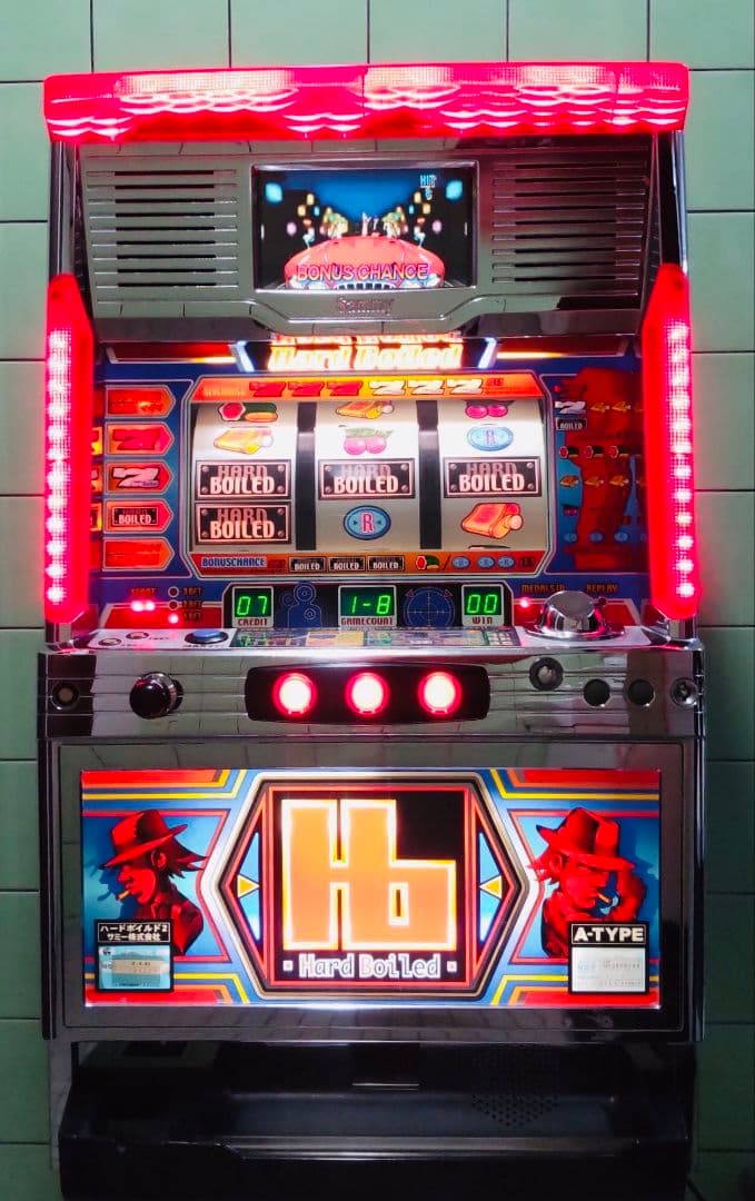 ハードボイルド　４号機実機　サミー　送料コミ