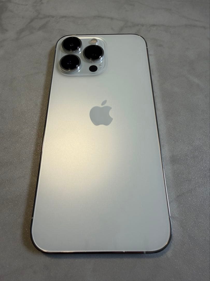 iPhone13pro 256GB シルバー - メルカリ