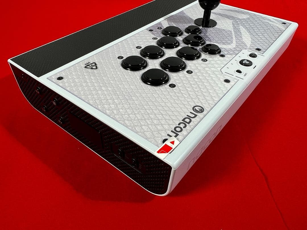 PS5対応 NACON DAIJA L3 R3 ボタン増設カスタム - メルカリ