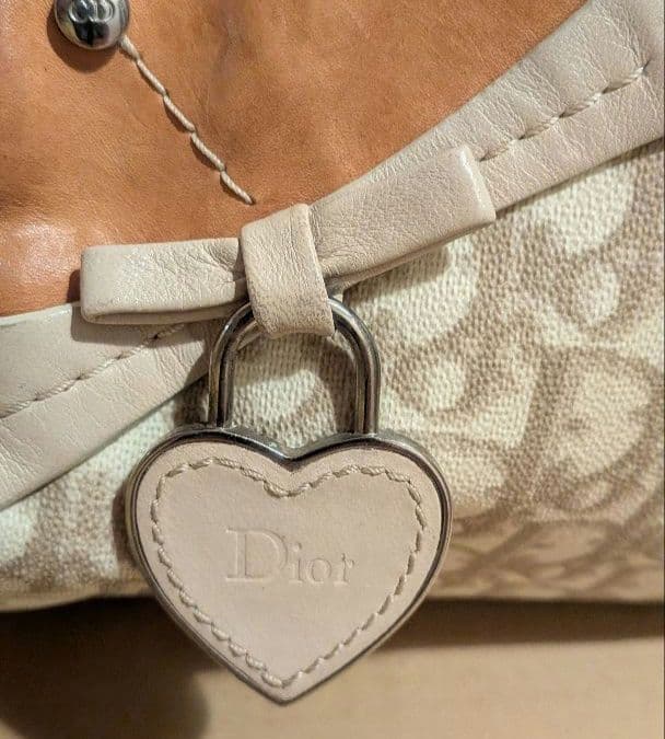 希少】Christian Dior トロッター ロマンティック ハートカデナ - メルカリ