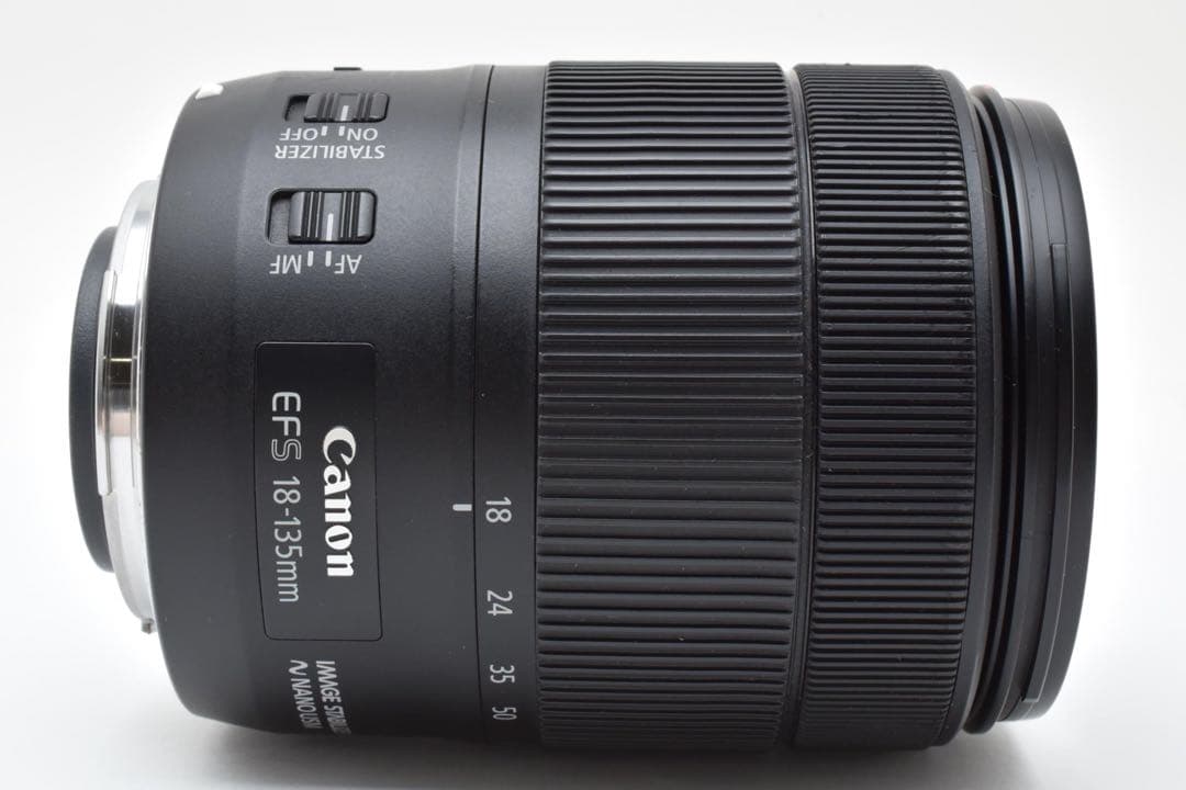 Canon EF-S 18-135㎜ F3.5-5.6 IS USM APS-C