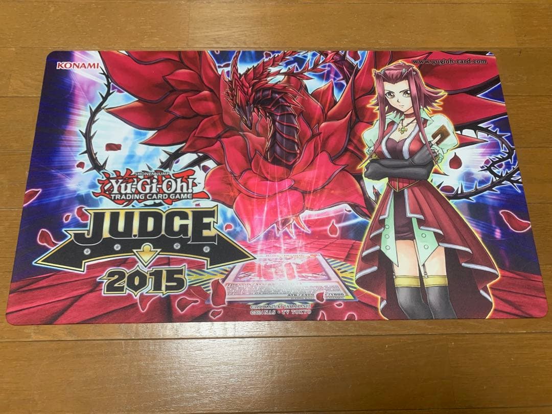 十六夜アキ　ブラックローズドラゴン　JUDGE 2015 プレイマット　遊戯王 遊戯王 十六夜アキ ブラック・ローズ・ドラゴン プレイマット