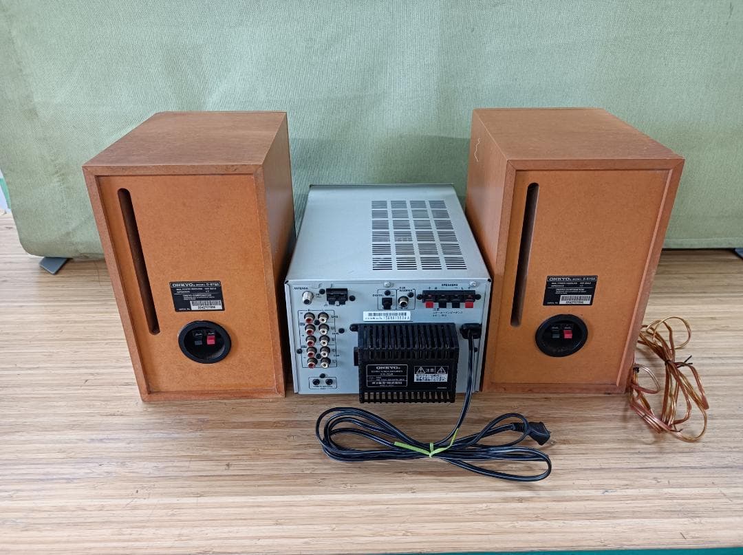 都《SCSUV》ONKYO アンプ　システムコンポ　FR-7GX　D-S7GX