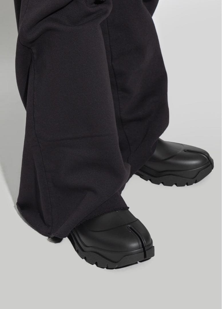 新品 定価179300円 メゾン マルジェラ タビ ロング ラバー ブーツ 黒