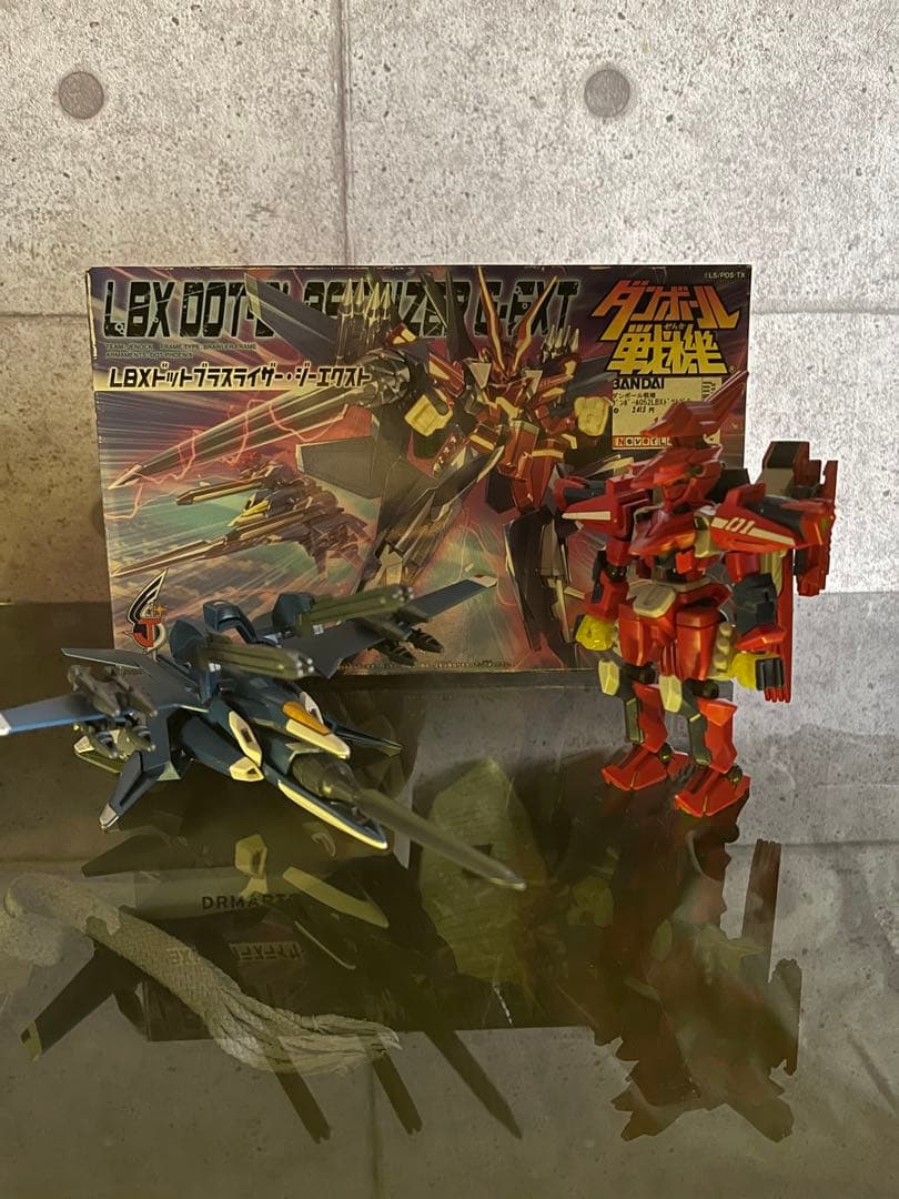 ダンボール戦機　LBX ドットブラスライザー•ジーエクスト ダンボール戦機 「ドットブラスライザー・ジーエクスト」 レビュー