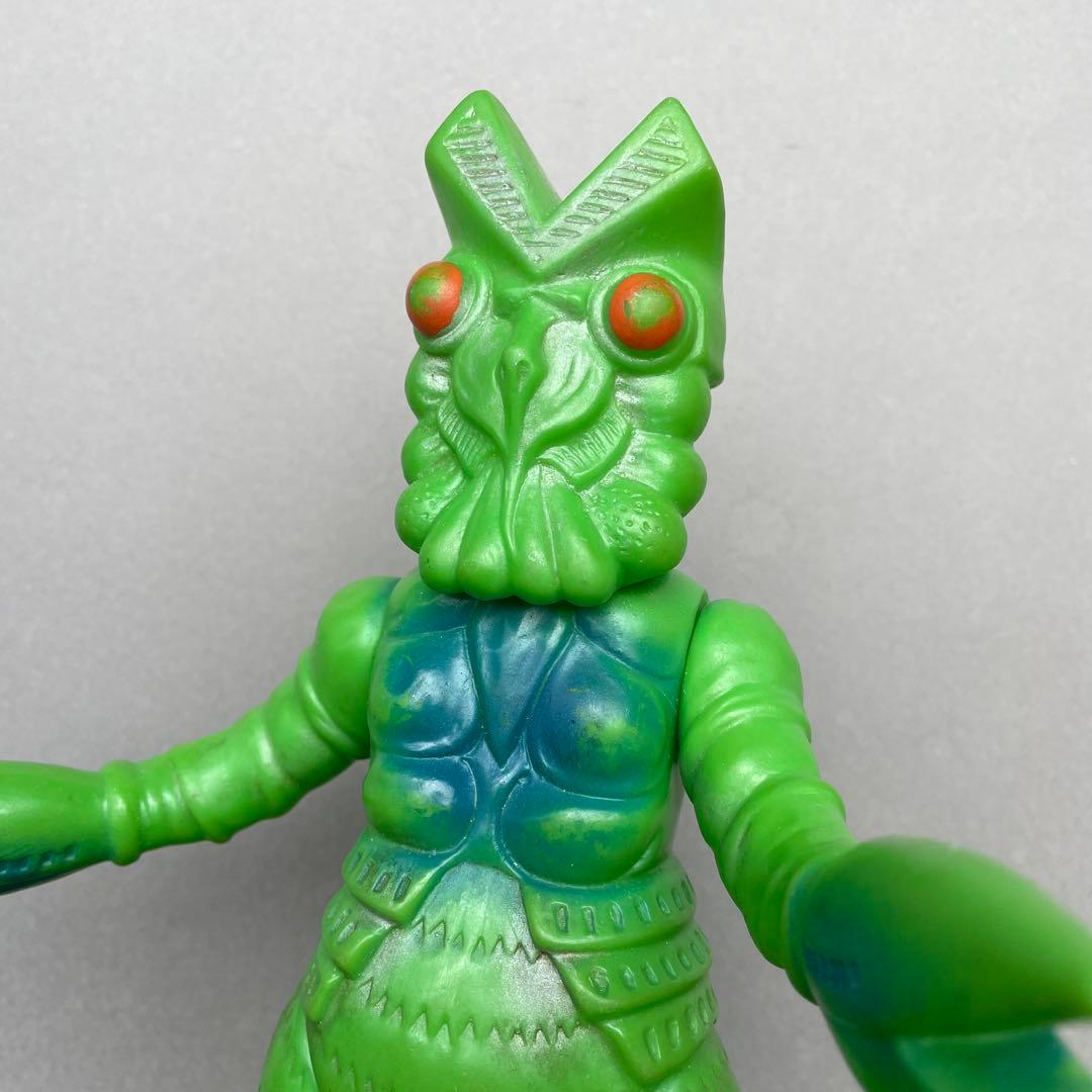 マルサン バルタン星人 ソフビ フィギュア 記名アリ - メルカリ