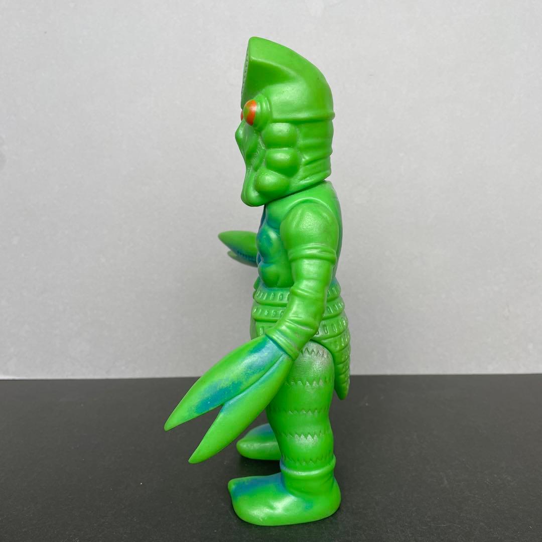 マルサン バルタン星人 ソフビ フィギュア 記名アリ - メルカリ