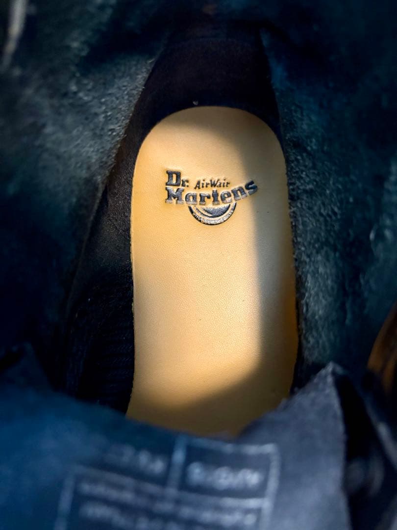 【希少】ドクターマーチン 6ホール 黒ステッチ 22.5cm