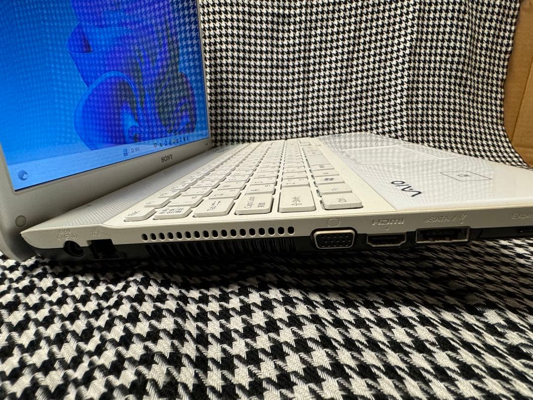 最終値下げ 驚速 SONY PCG-71311N win11 SSD 500GB - メルカリ