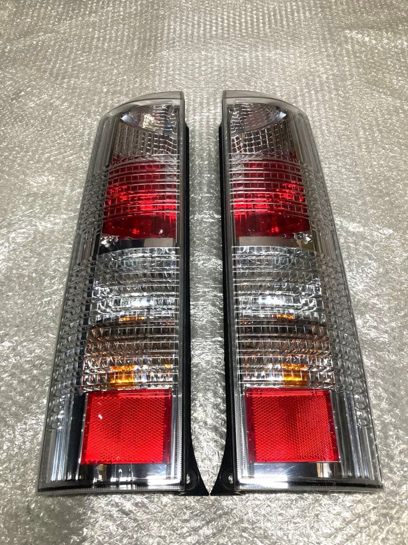 エブリィワゴン DA64W 後期型 純正 テールランプ テールライト - メルカリ