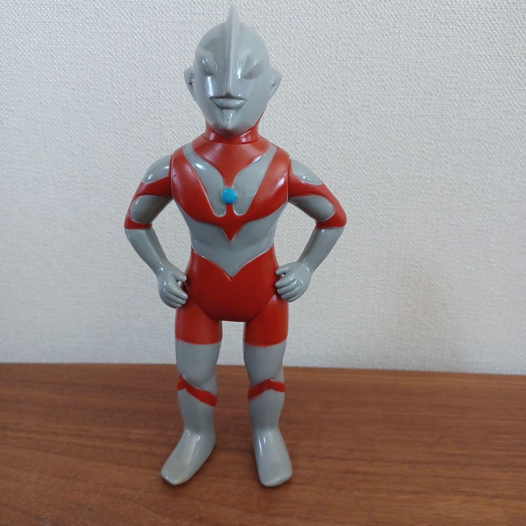 「M1号 ウルトラマン 」グレー成型の ソフビ フィギュア M1号 (エムイチゴウ) ソフビフィギュア 22cm 円谷プロ ウルトラマン
