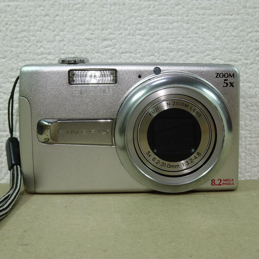 フジフイルム FinePix j50 8.2MP コンパクトデジタルカメラ