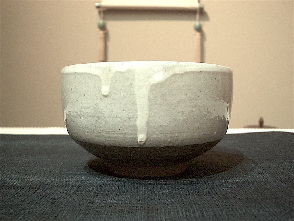 清水楽山 作　小堀遠州 花押 印銘　小服　唐津茶碗　無傷　箱無。 雪竹茶碗 清水楽山(作) 小堀宗明内箱書 堀田宗達外箱書 | 古美術ささき