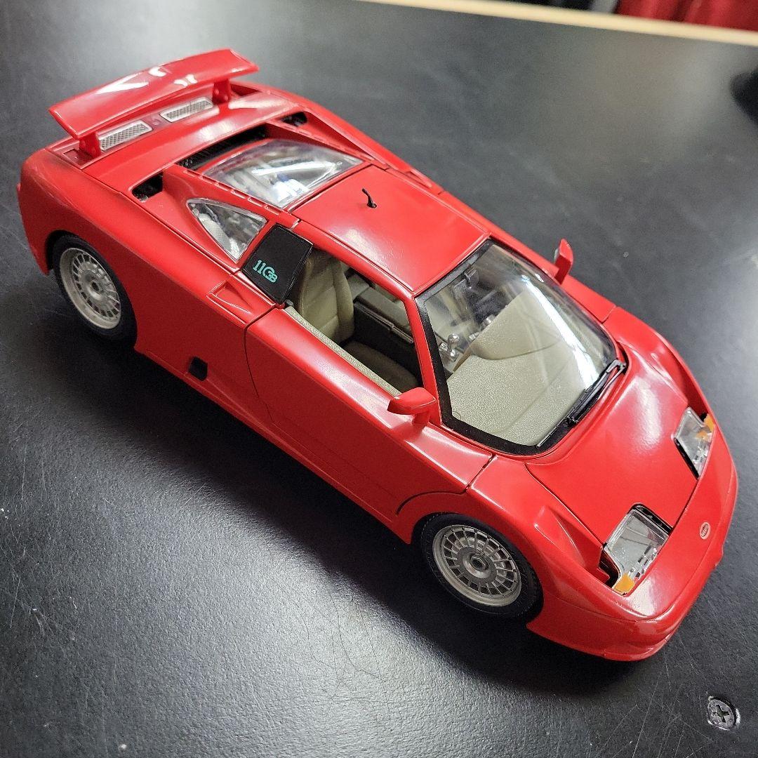 美品　ブガッティ　モデルカー 1/24 スケール　イタリア製希少 並行輸入品】ブガッティ 1:24ボライド合金スポーツカーモデルダイ