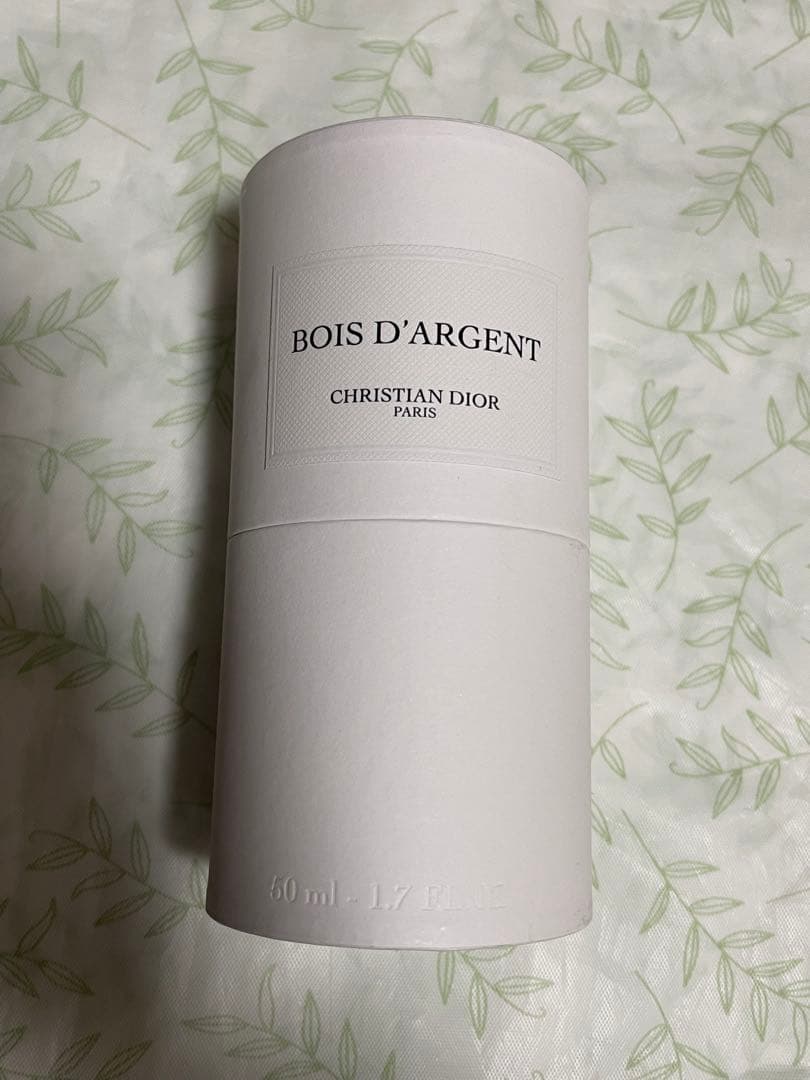 メゾンクリスチャンディオール　ボアダルジャン 50ml 甘い香りが好きな男性必見 香水レビュー ボアダルジャン クリスチャン