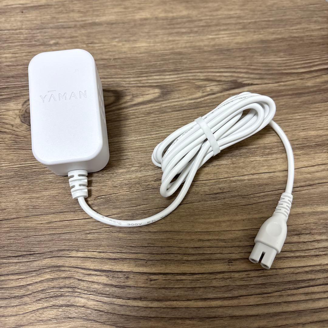 ヤーマン ACアダプター AD-C090P200 レイボーテ ヴィーナス 充電器