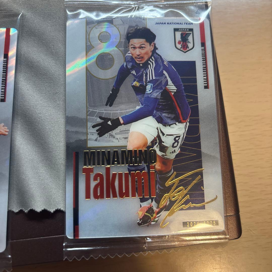 南野拓実 サイン入りカード 背番号8 - メルカリ