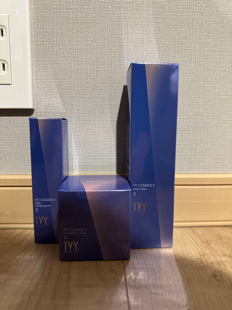 IVY 化粧水 コスモス3点セット urbancosme-y_wrw001000