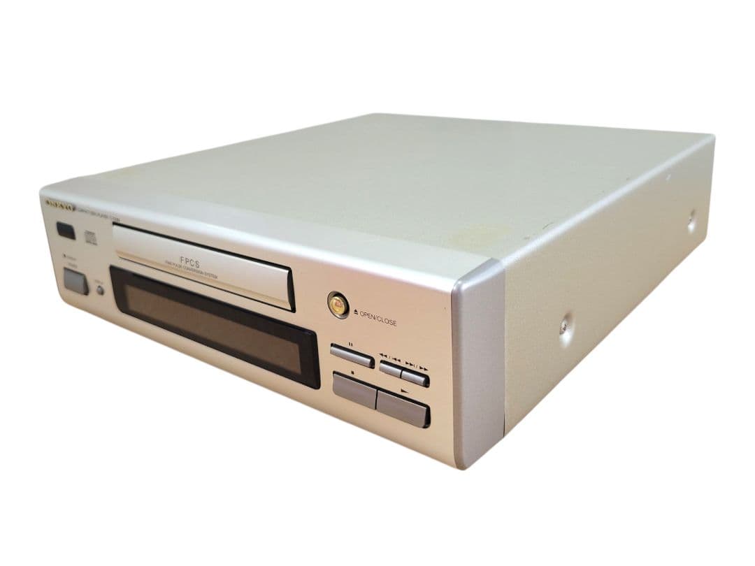 [完動品] ONKYO C-722M CDプレーヤー ONKYO（オンキヨー） ONKYO C-722M 〓 オンキョー INTEC275の進化した