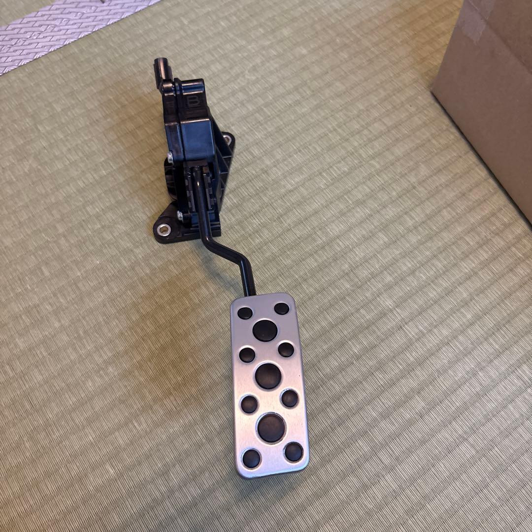 ハイレスポンスアクセルAssyユニット(86 ZN6/BRZ ZC6専用) ハイレスポンスアクセルAssyユニット(86 ZN6/BRZ ZC6専用) - メルカリ