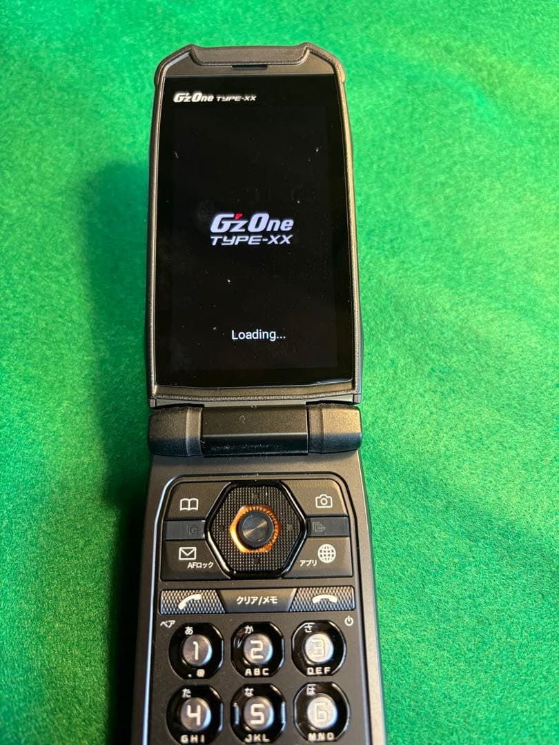 au G'zOne TYPE-XX (KYY31) 付属品有り ムスビー｜【SIMフリー】G'zOne TYPE-XX KYY31 リキッドグリーン 利用