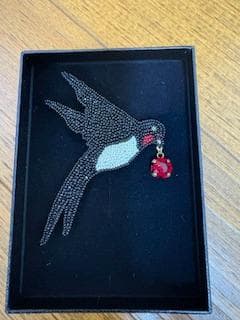 maison des perles メゾン・デ・ ペルル　小林モー子　ツバメ メゾン・デ・ペルルの刺繍 Au Fil des Perles - WEB SHOP | maison des