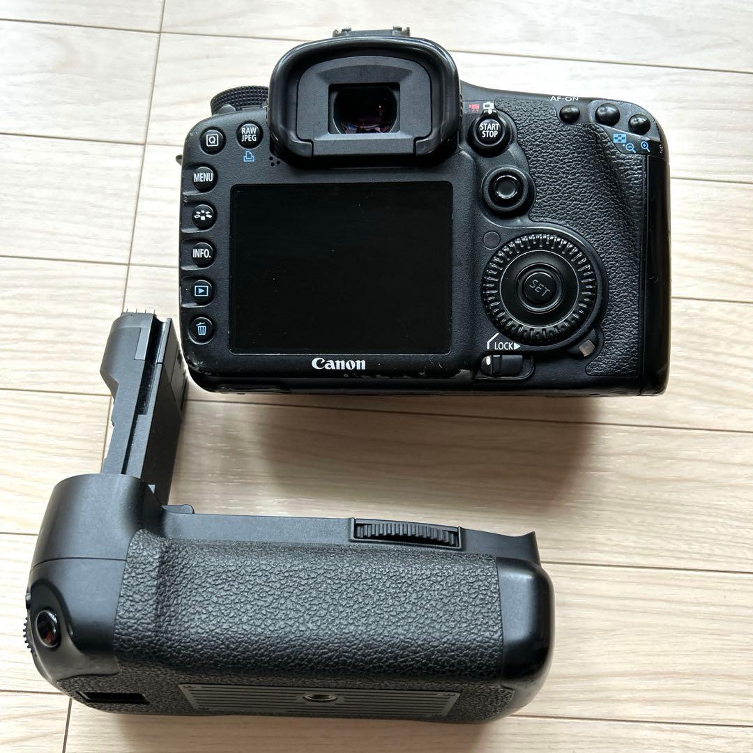 Canon EOS 7D レンズ バッテリーグリップ付き デジタル一眼レフカメラ