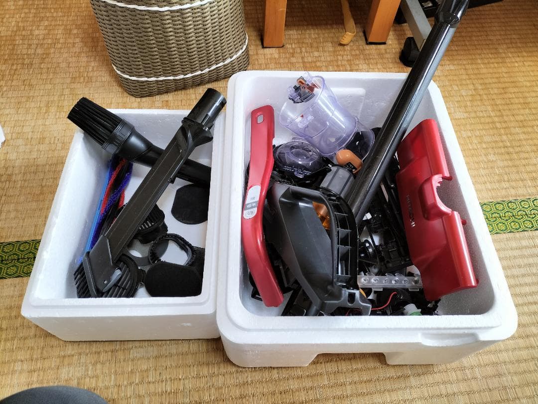 日立 掃除機 PV-BHL3000J スタンド付き 中古 洗浄・整備済み - メルカリ