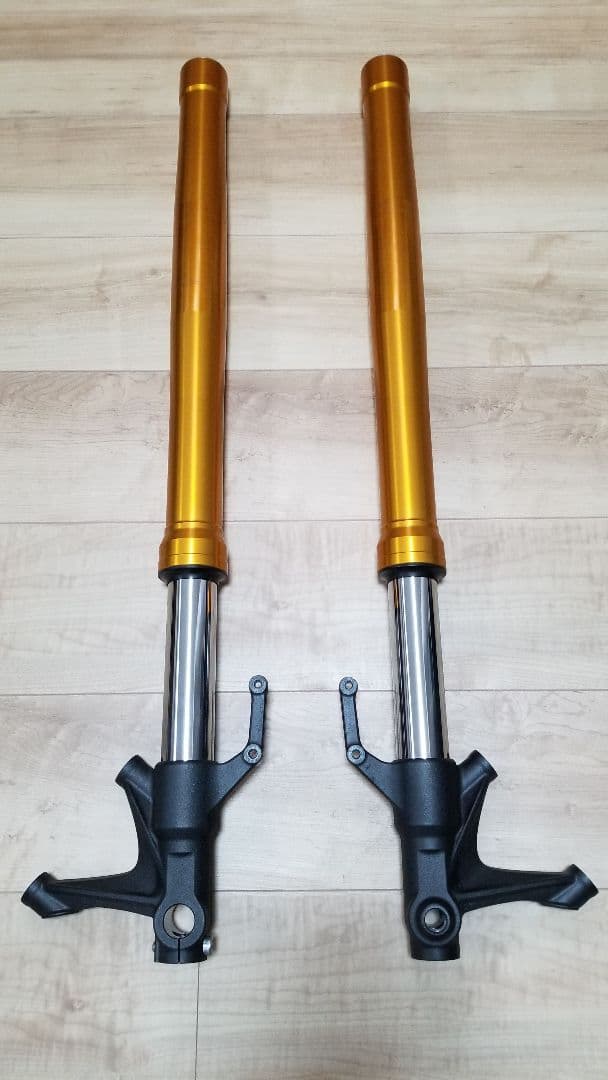 DAIKI様専用 xsr900 純正フロントフォーク MT-09 倒立 - メルカリ
