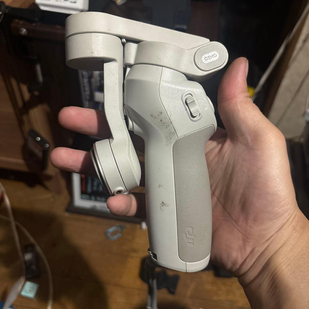 DJI Osmo Mobile 3 ホワイト DJI「Osmo Mobile 3」レビュー 驚きの特殊撮影が誰でも手軽に | マイ