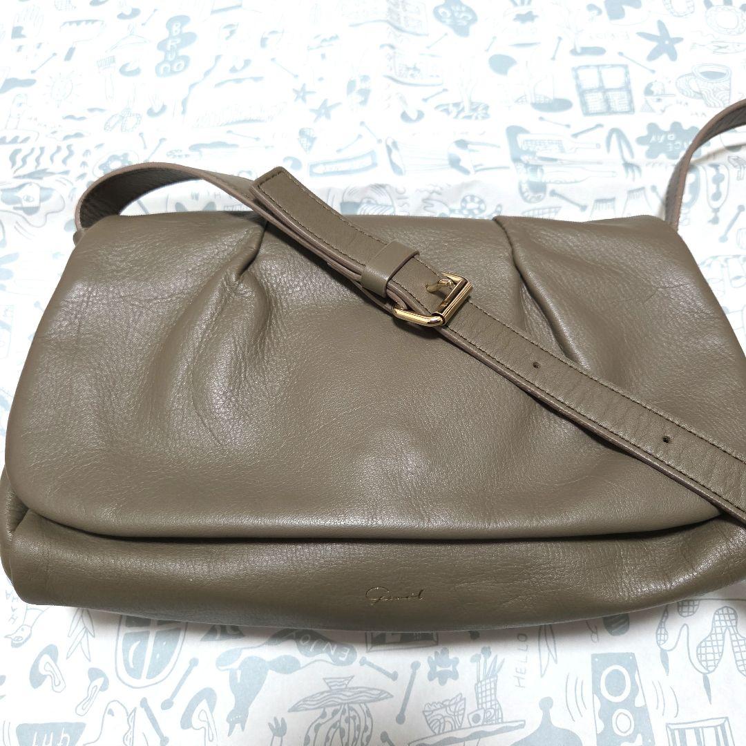 ジェムイル2wayギャザーショルダーバッグ(CE-1509) - メルカリ