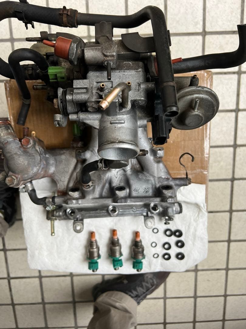 スズキジムニーJA11 AT 4型 スロットル&インマニ&インジェクター