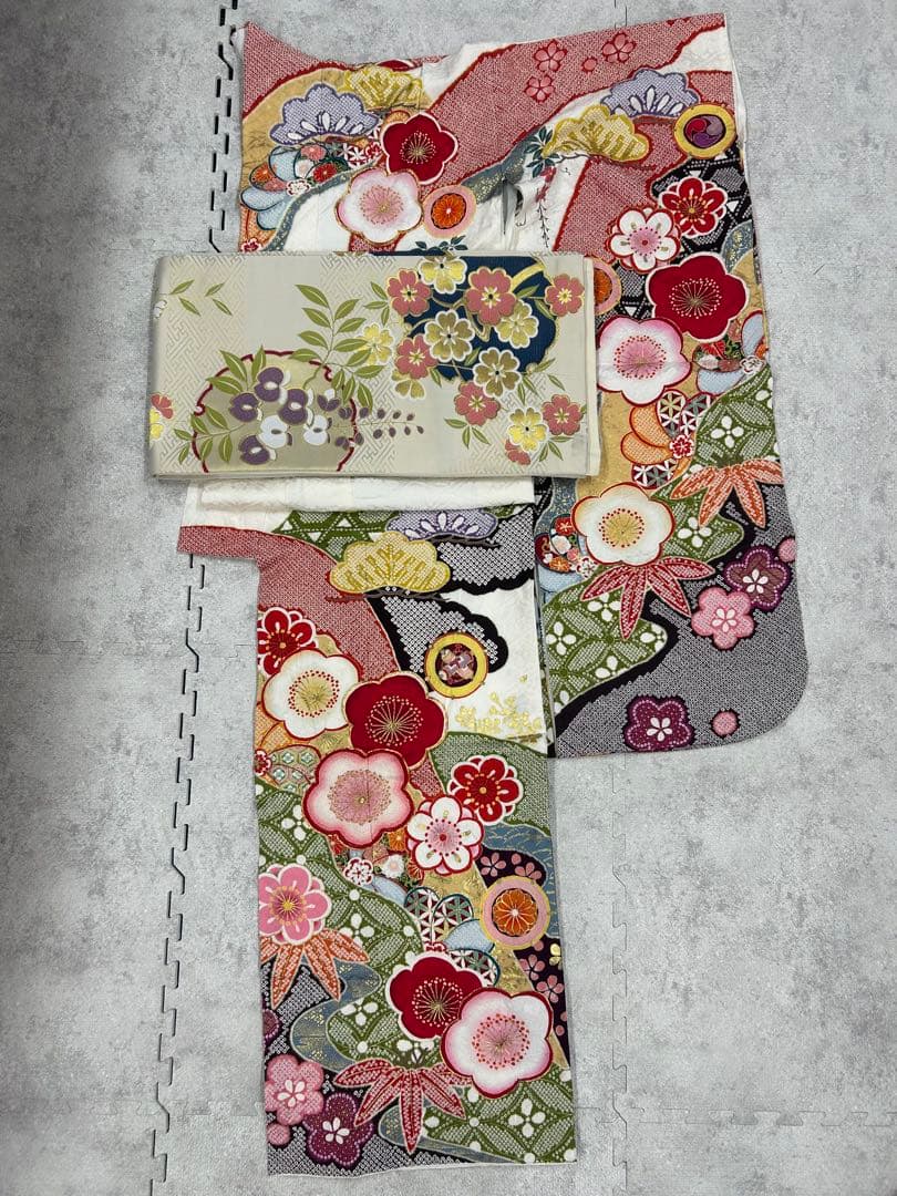 《美品》振袖　単品 A No.425 白地絞り　中振袖160〜170cm