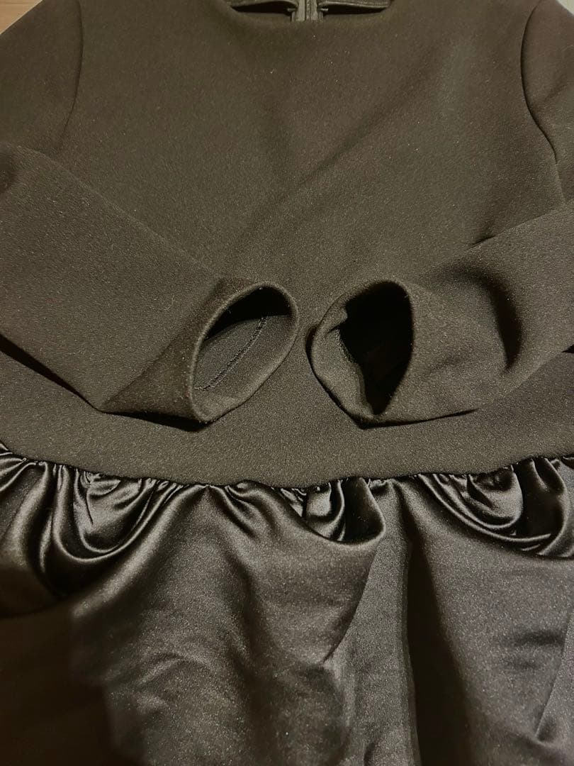 取引中】Heve リップルペプラム ブラウス - メルカリ