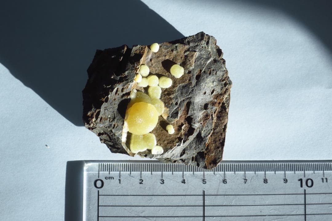 星々みたいな方解石 カルサイトイタリア産 鉱物標本 - メルカリ