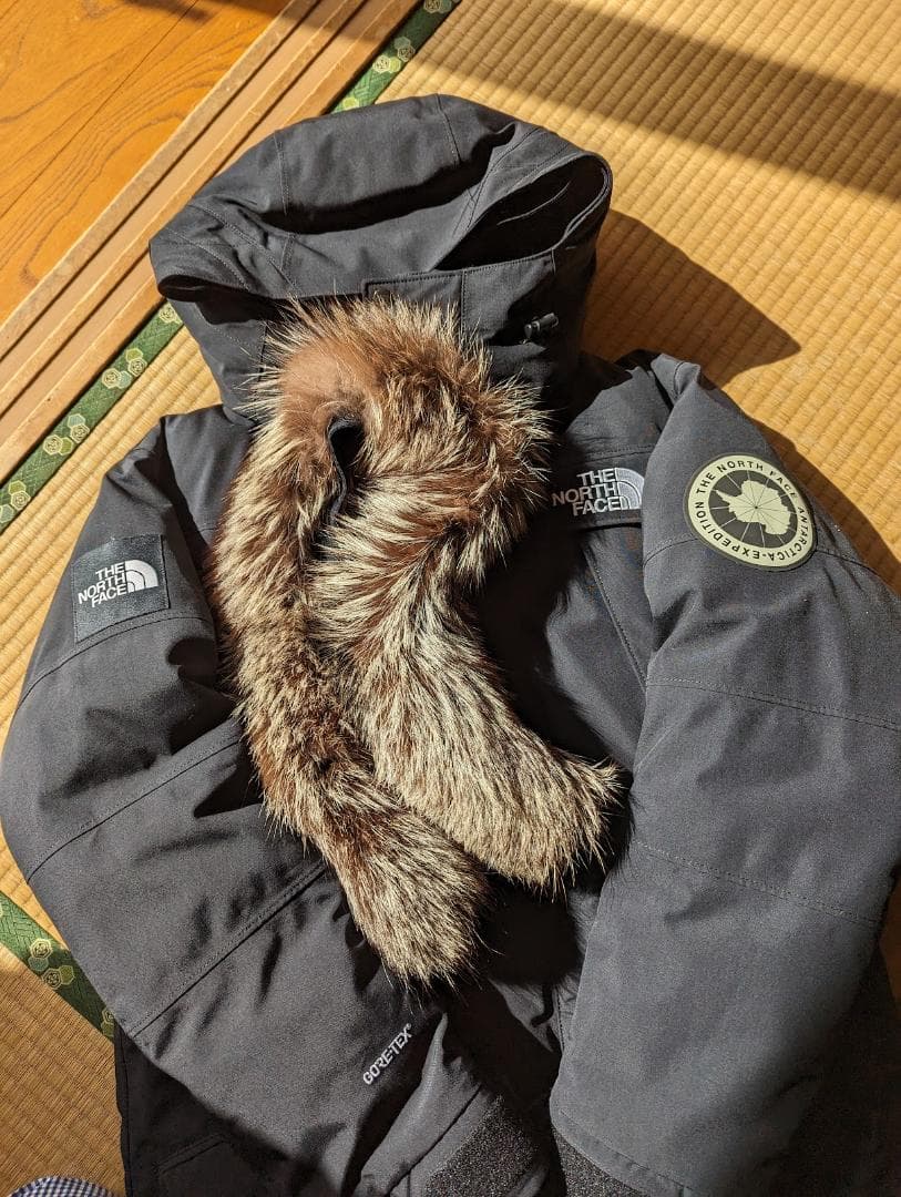 カスタマイズ】リアルフードファー付き ノースフェイスアンターク