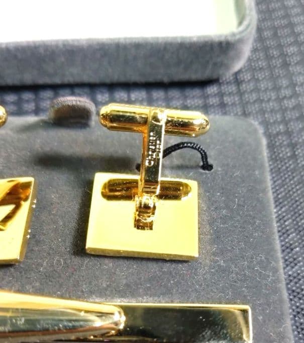 Christian Dior【未使用品】 ディオール カフスとタイピンセット