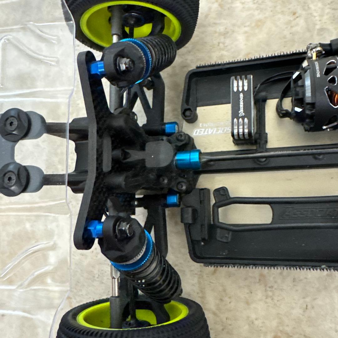 アソシエイテッド RC10 B74.2 CE (組立メカ搭載済み) - メルカリ