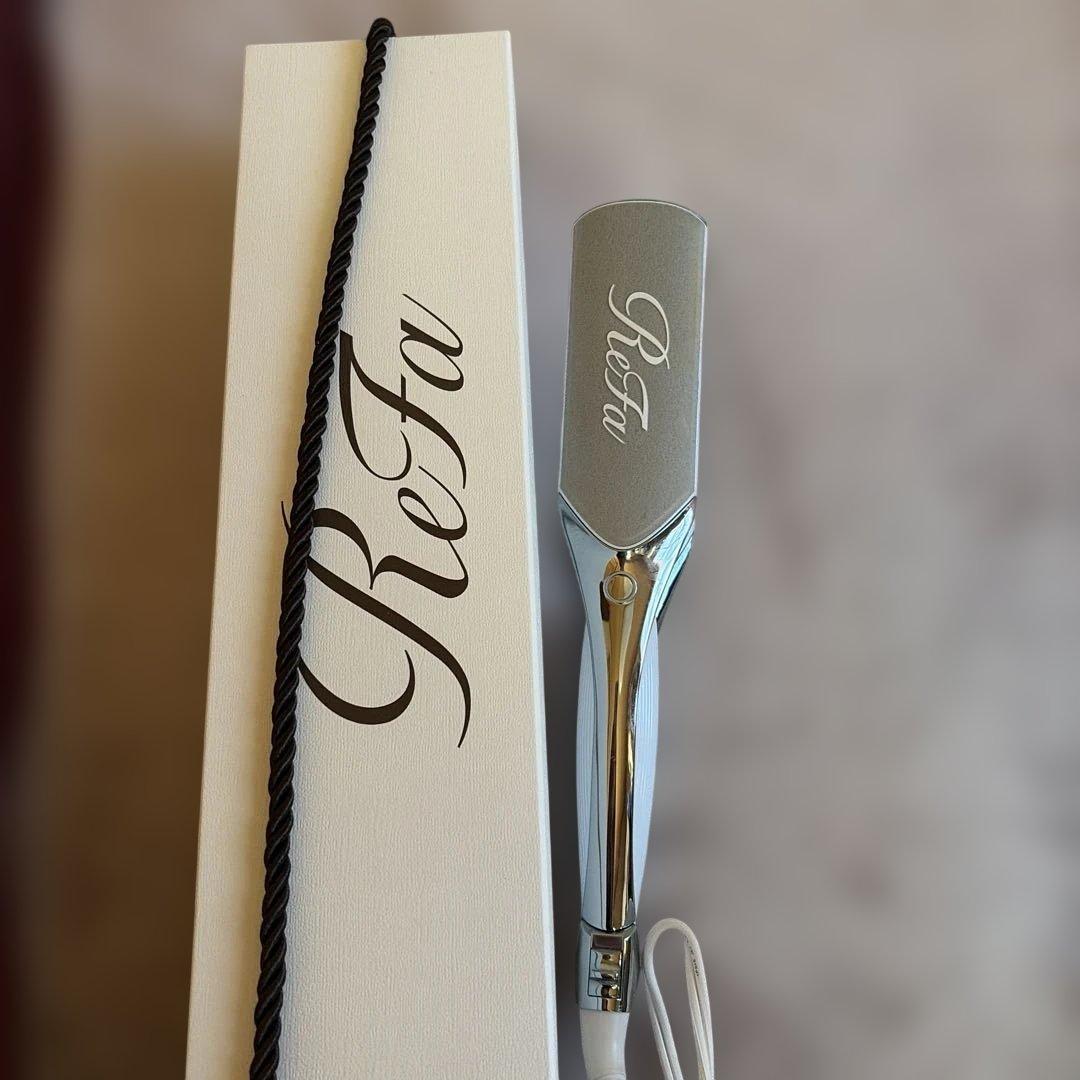 ReFa リファ　パワーストレートアイロン　プロ ワンストロークでうねり整う「ReFa POWER STRAIGHT IRON PRO（リファ