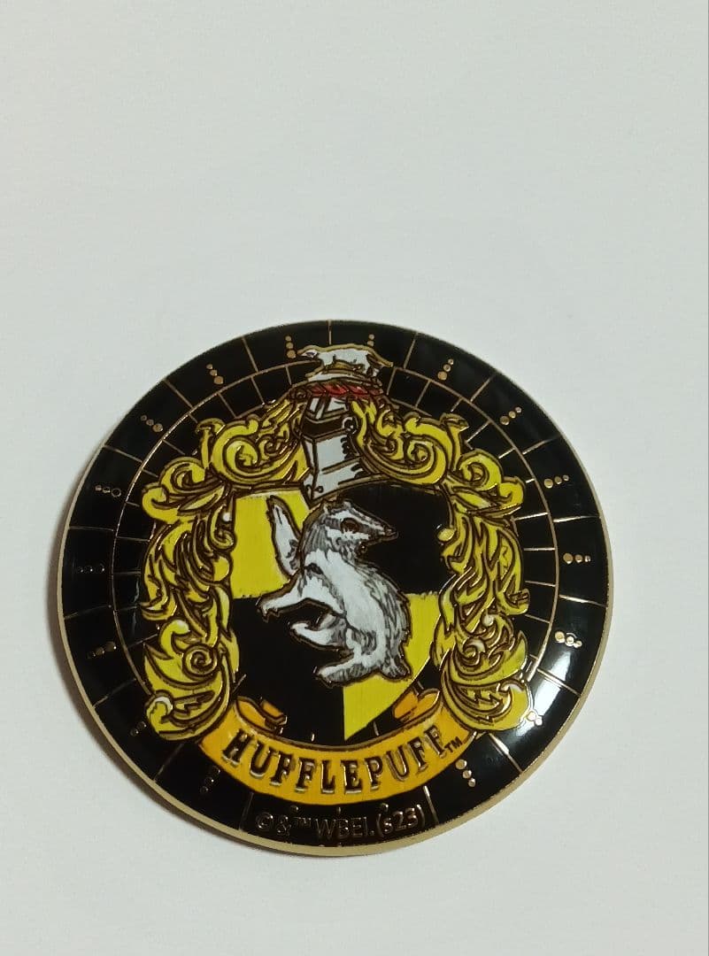 ハリーポッター 24金メッキ 缶バッチ ハッフルパフ - メルカリ