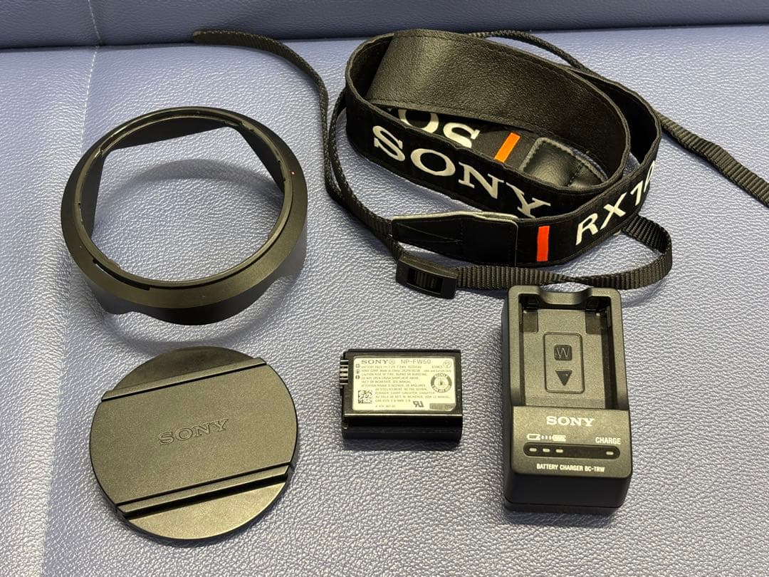 SONY ソニー DSC-RX10M3 ネオ一眼 24-600mm f2.4-4