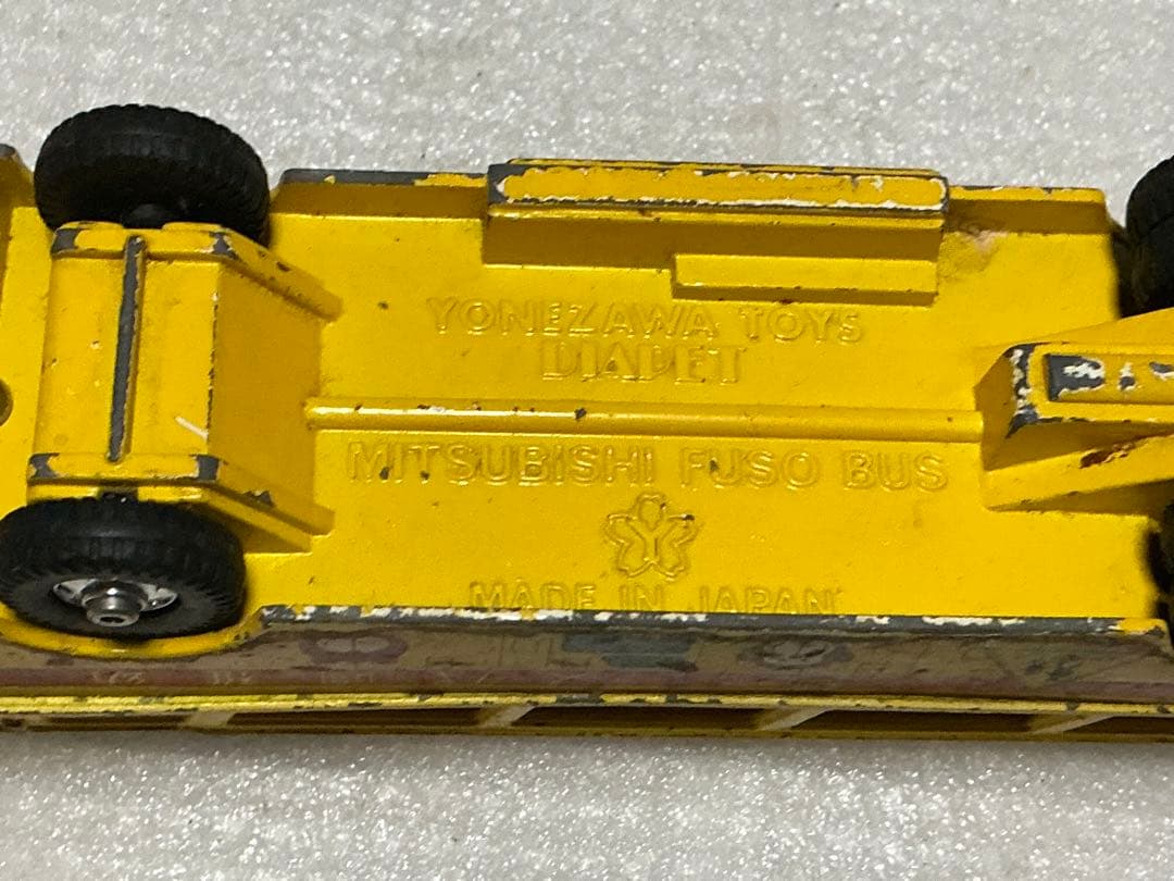 ダイヤペット／三菱ふそう・幼稚園バス。【ドアが欠品、汚れ、キズ