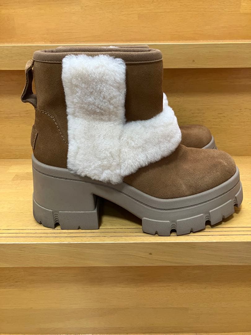 すし様専用！UGG Brooklyn Sunburst - メルカリ